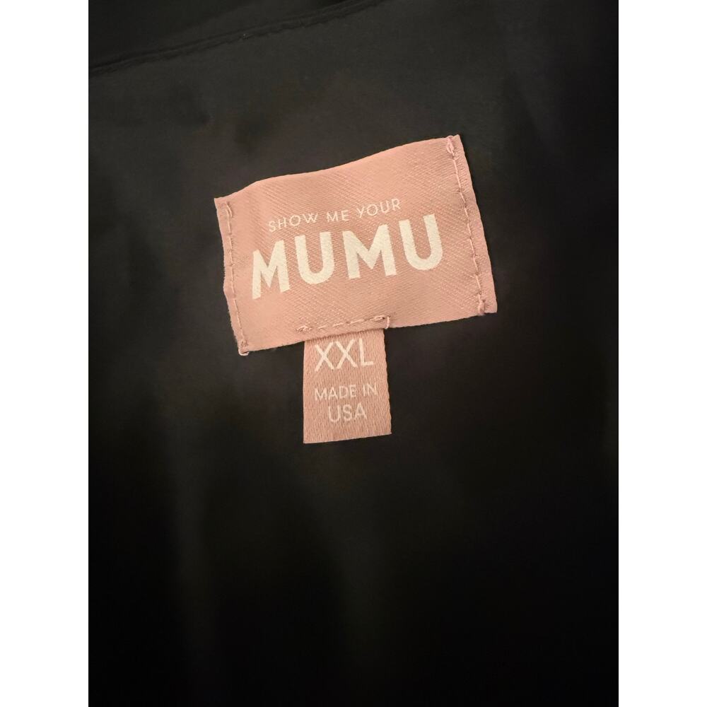 $198 Show me your Mumu black satin Jodie Dress
Size XXL
tried on never worn - Picture 4 of 5